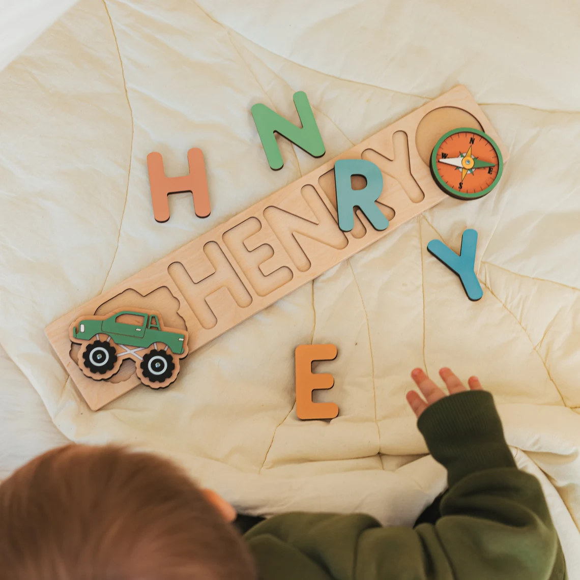 ペグ付きパーソナライズされた名前パズル |   子供向け木製 - Party Games Baby Shower のレビューと価格